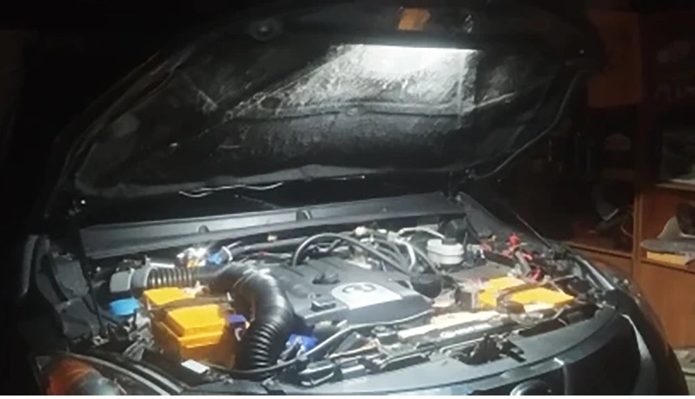 Barre lumineuse LED blanche universelle pour capot – Éclairage de moteur avec interrupteur automatique On/Off – Idéale pour voitures, SUV, pickups et véhicules tout-terrain